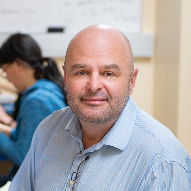 Gill Chair and Professor, Dan Tracey
